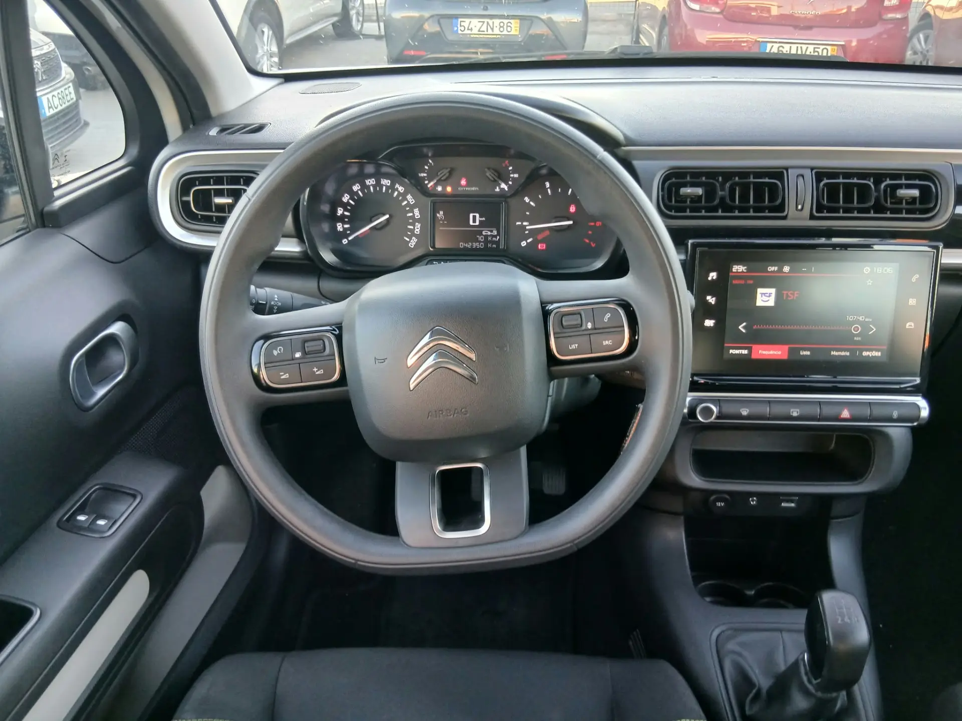 Citroen C3 1.2 PureTech Shine 12