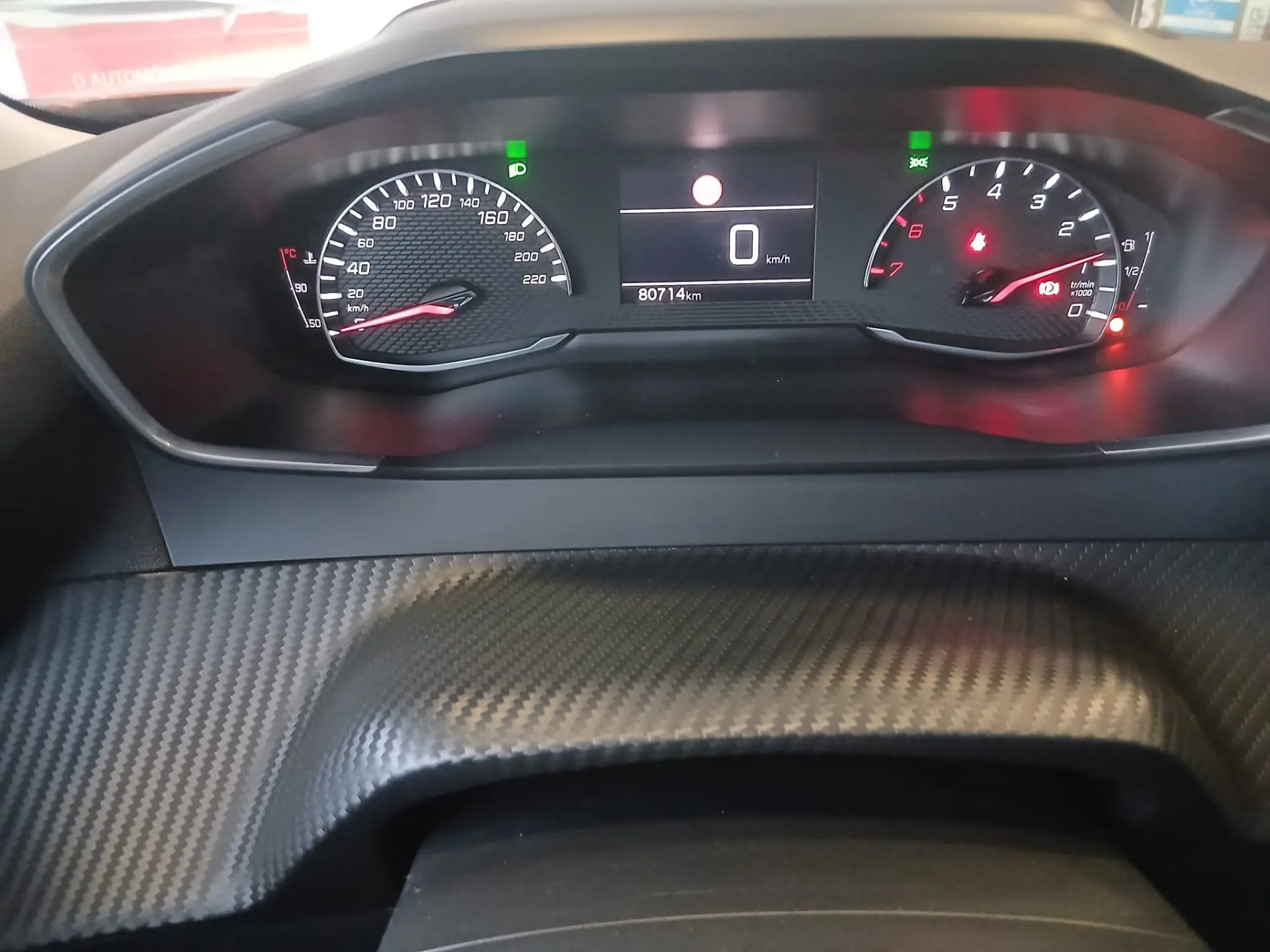 Peugeot 2008 1.2 PureTech Active Pack 5