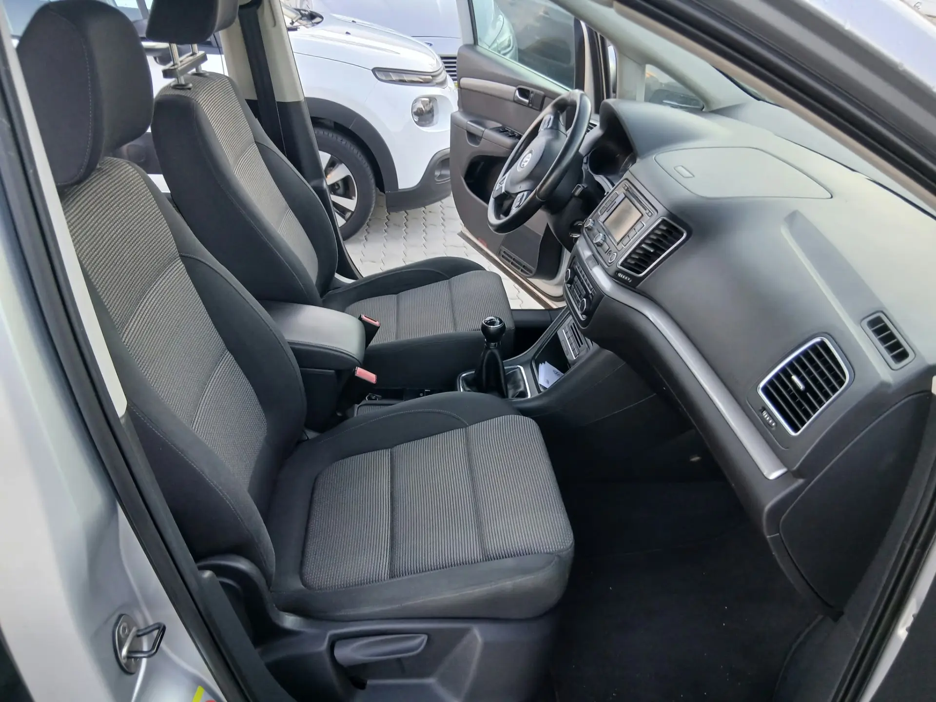Volkswagen Sharan 2.0 TDI 11