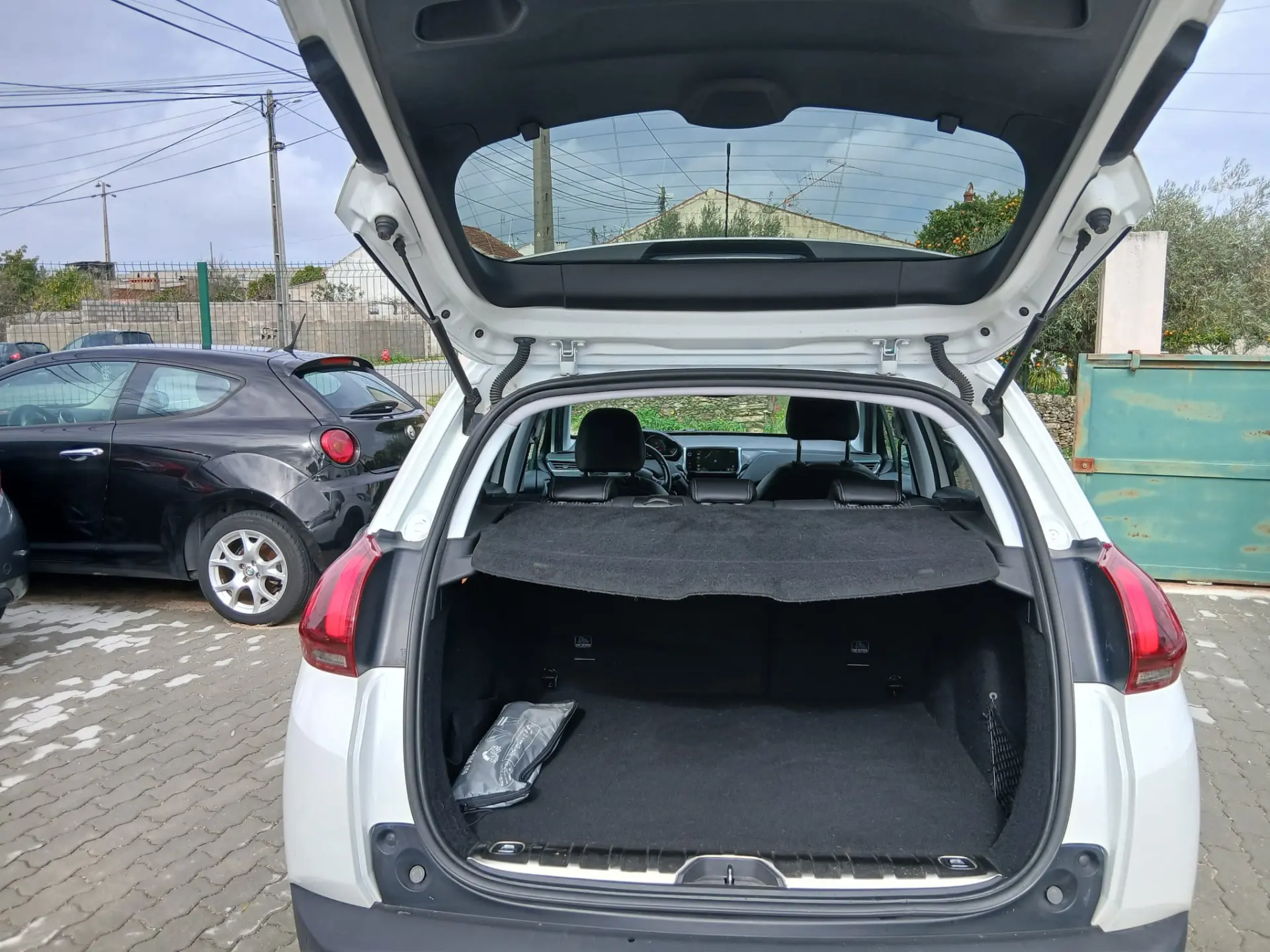 Peugeot 2008 1.6 BlueHDi Allure 6