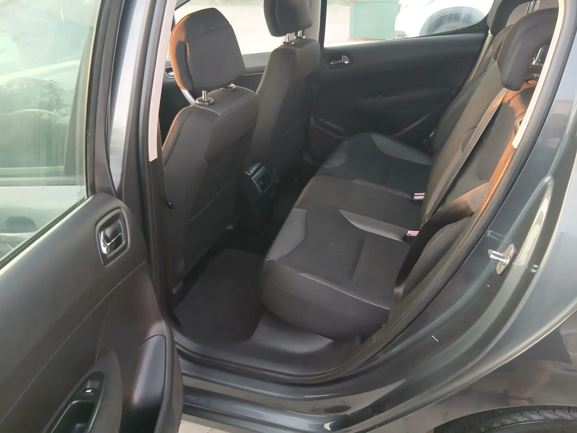 Peugeot 308 Outro 14