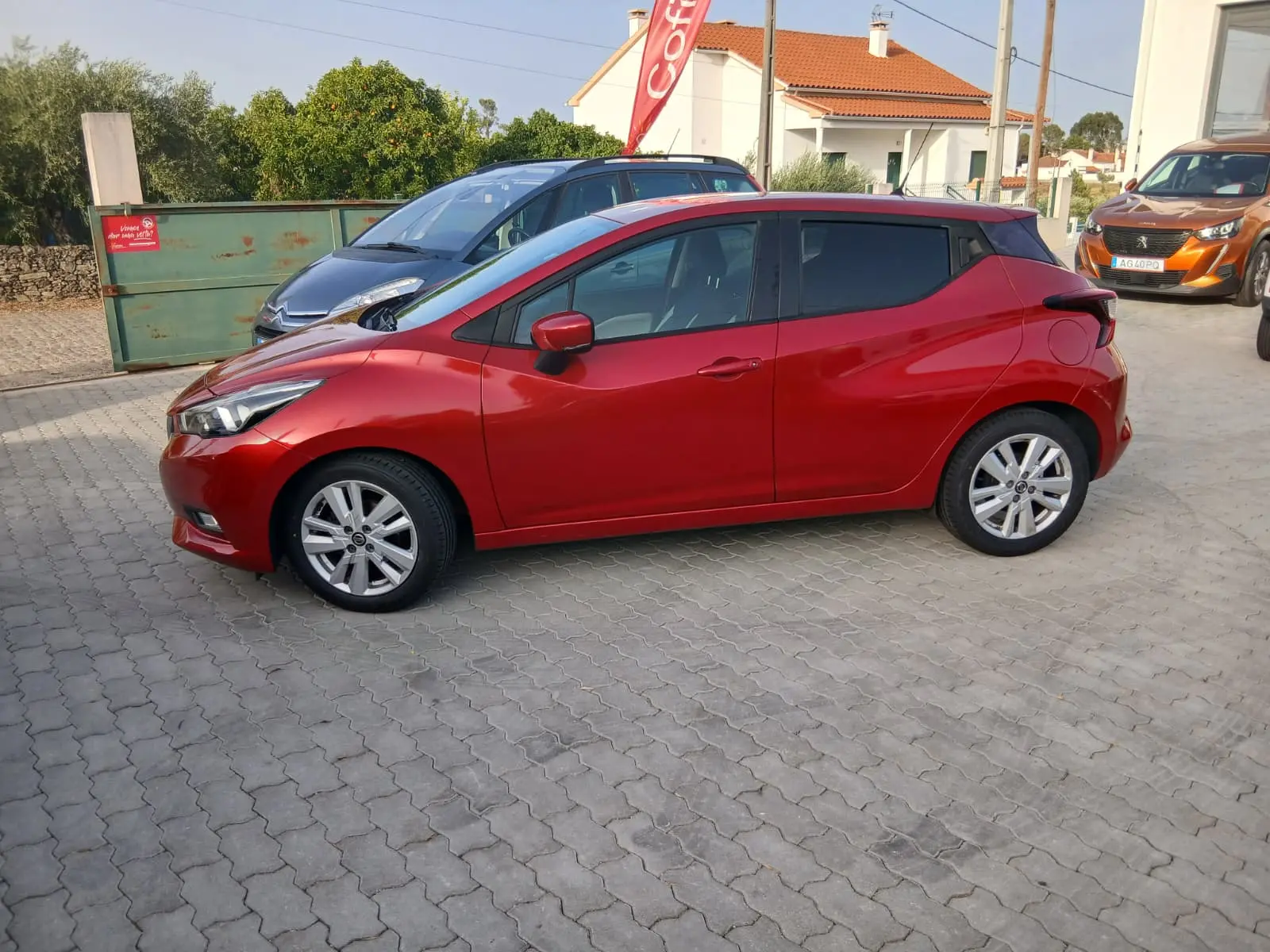 Nissan Micra 1.0 IG-T N-Connecta 2
