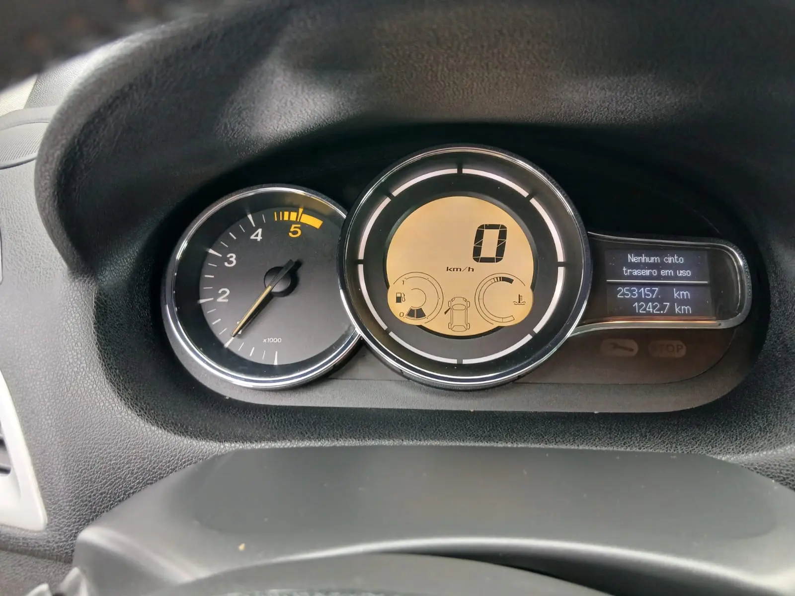 Renault Mégane Outro 7