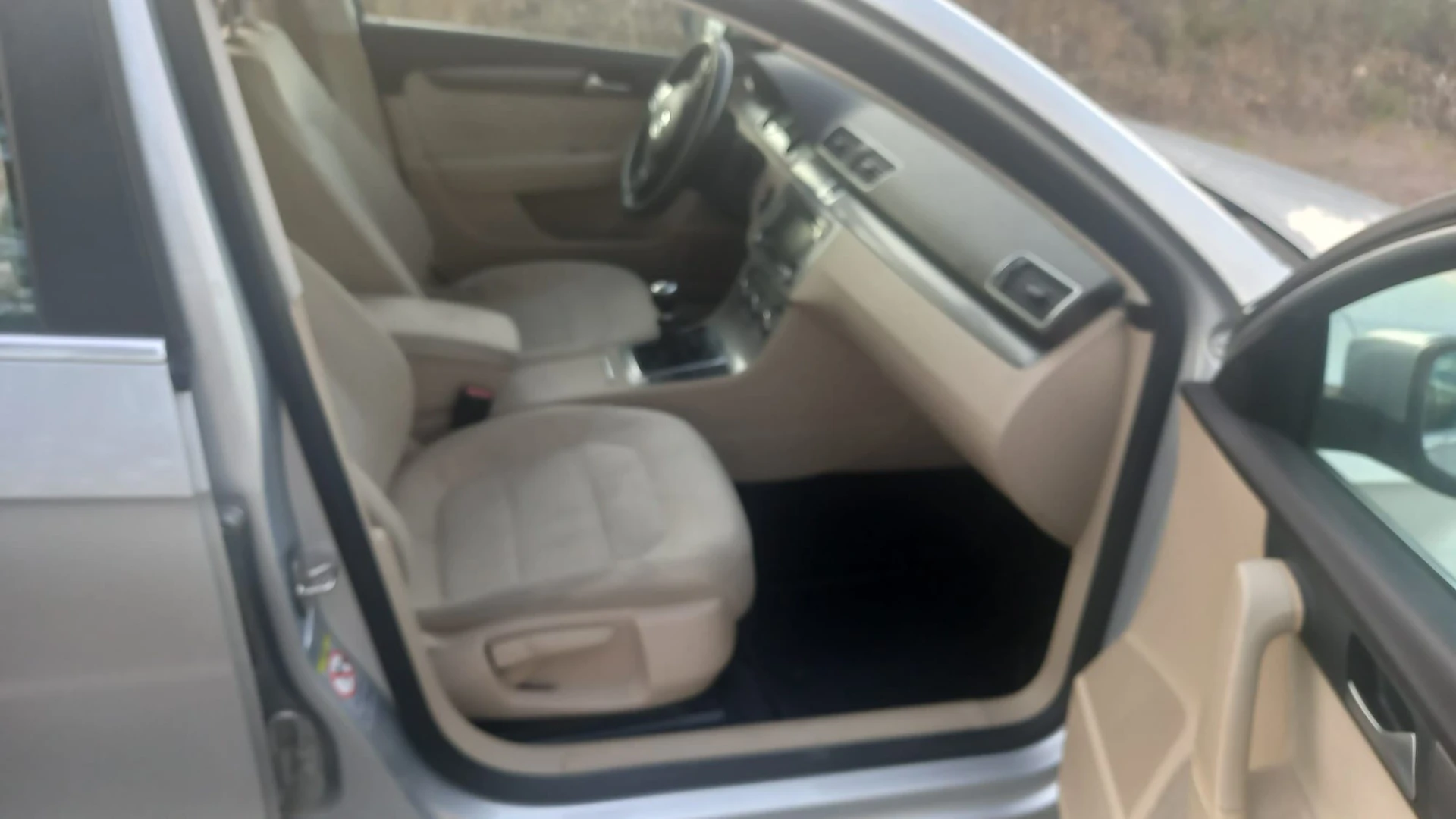 Volkswagen Passat 1.6 TDI BlueMotion 11