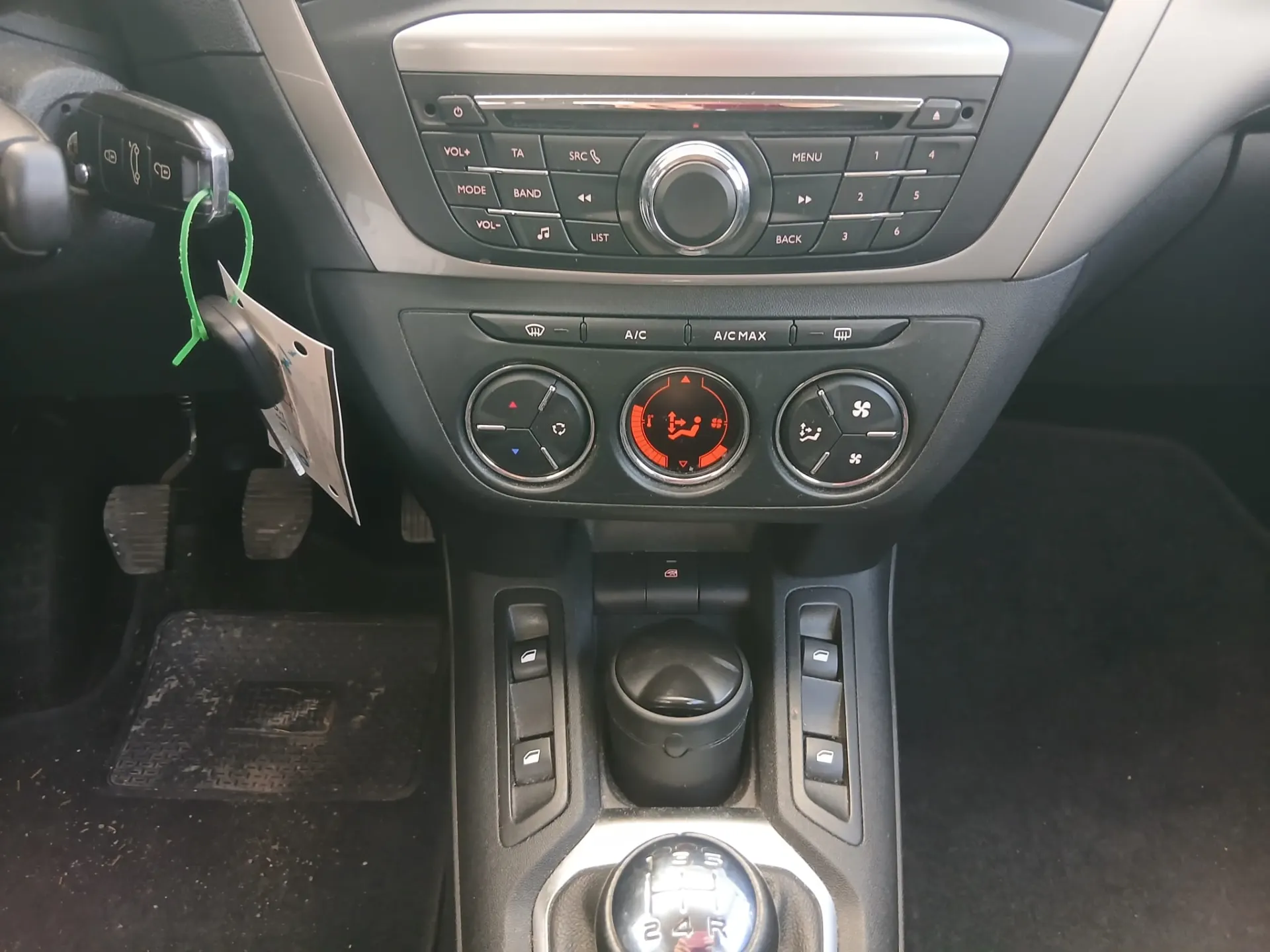 Citroën C-Elysée 1.6 HDi Exclusive 14