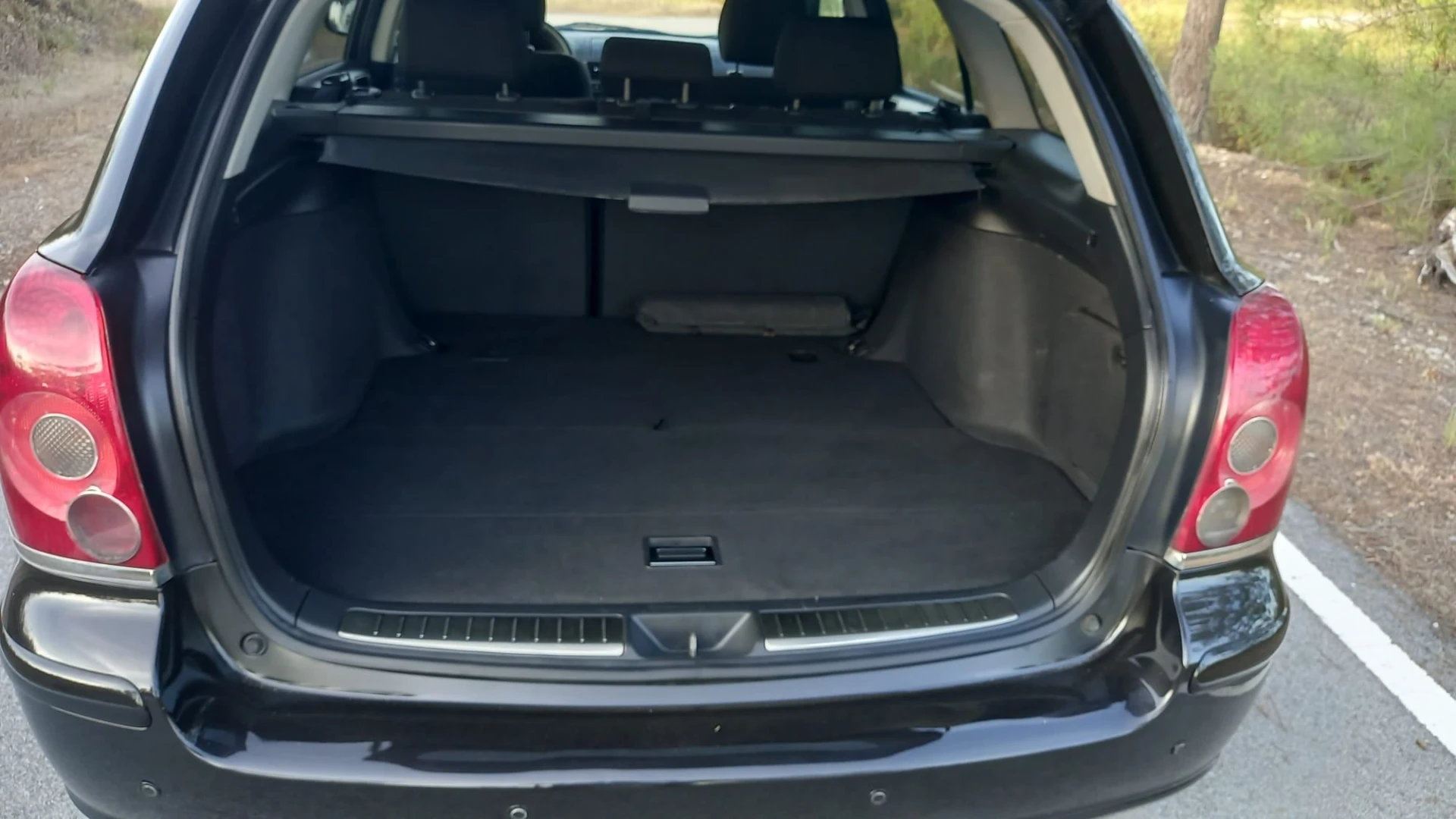 Toyota Avensis SW 2.0 D-4D Sol+GPS 5
