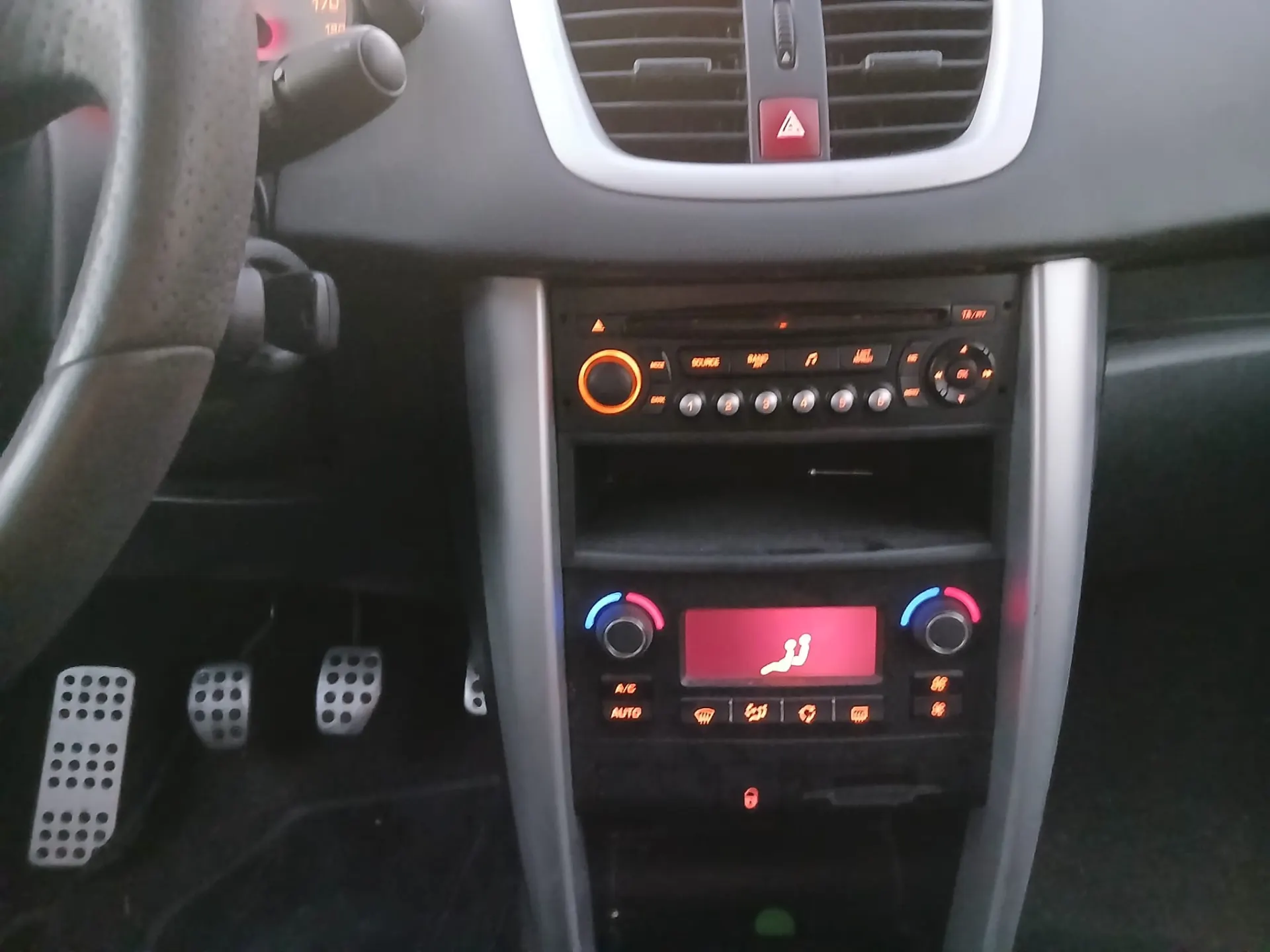 Peugeot 207 1.4 HDi Active 8