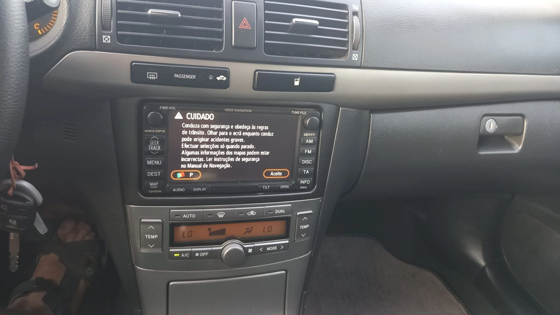 Toyota Avensis SW 2.0 D-4D Sol+GPS 6