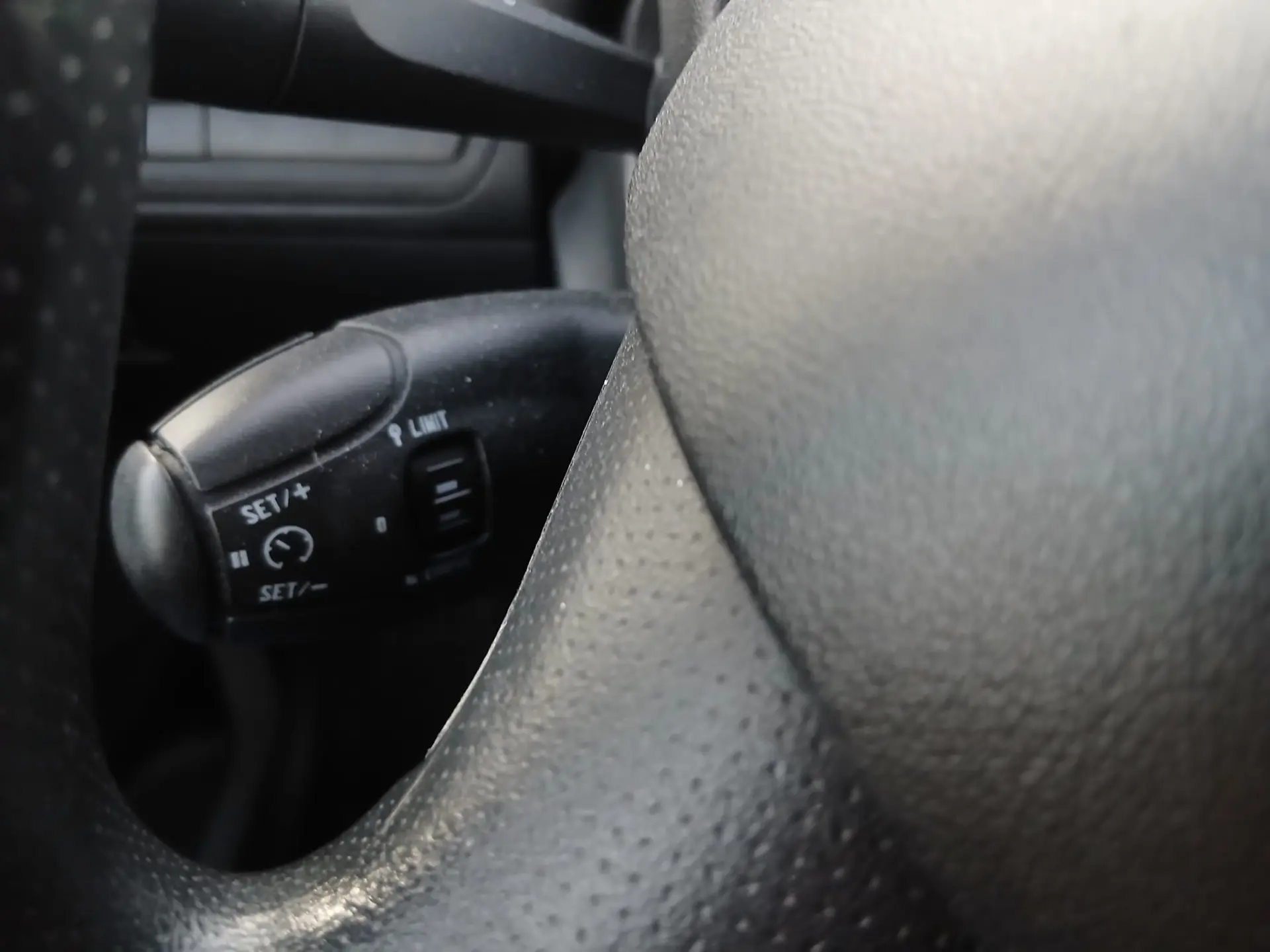 Peugeot 208 1.4 HDi 19