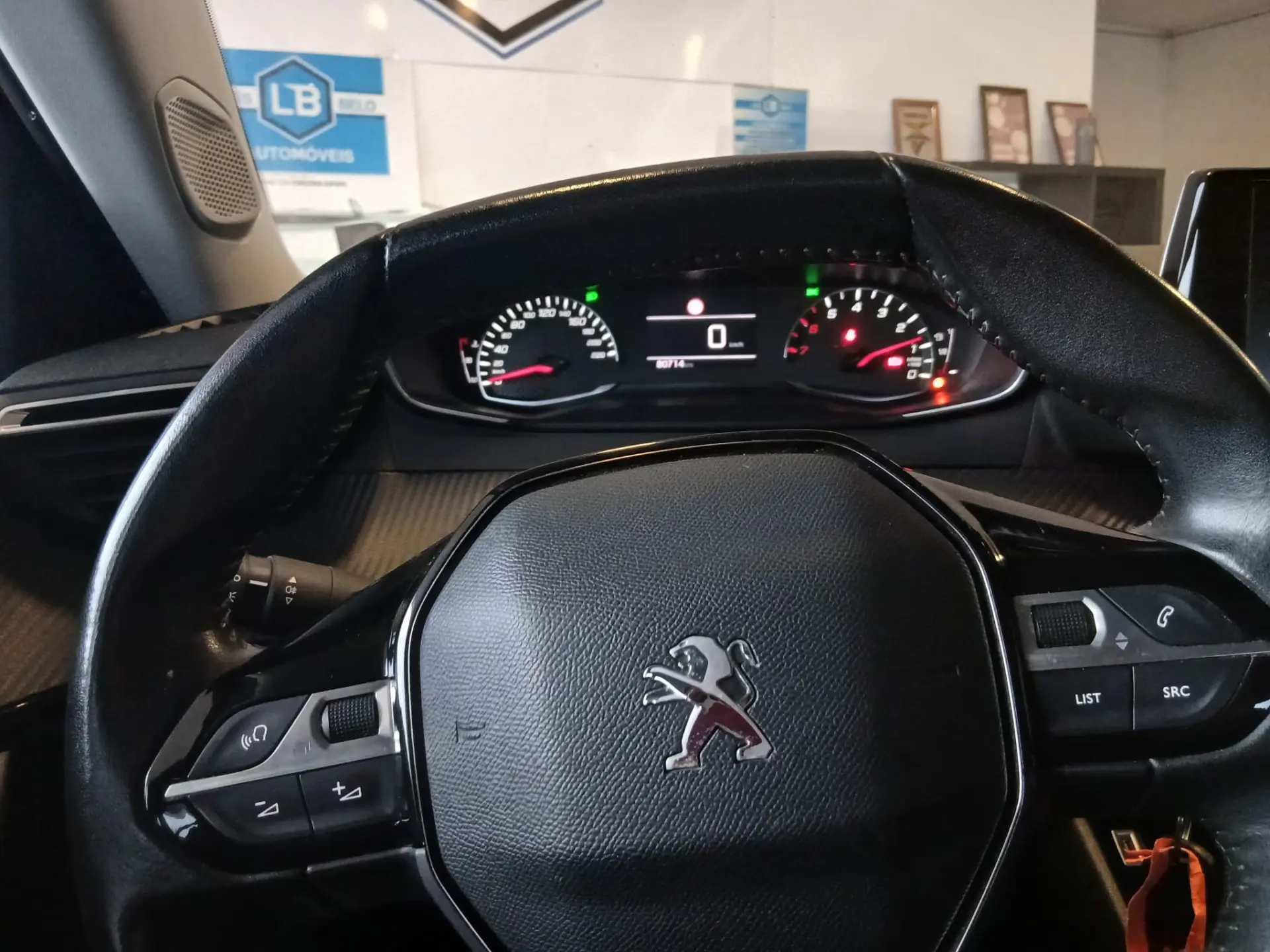 Peugeot 2008 1.2 PureTech Active Pack 6