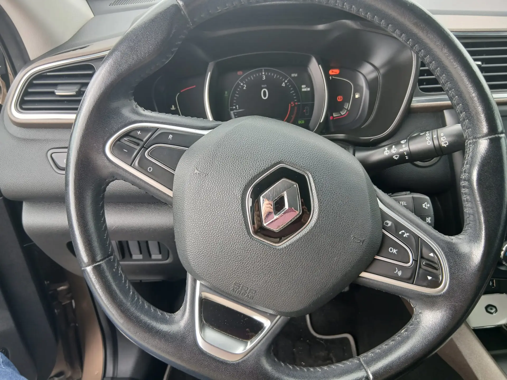 Renault Kadjar 1.5 dCi Exclusive 8