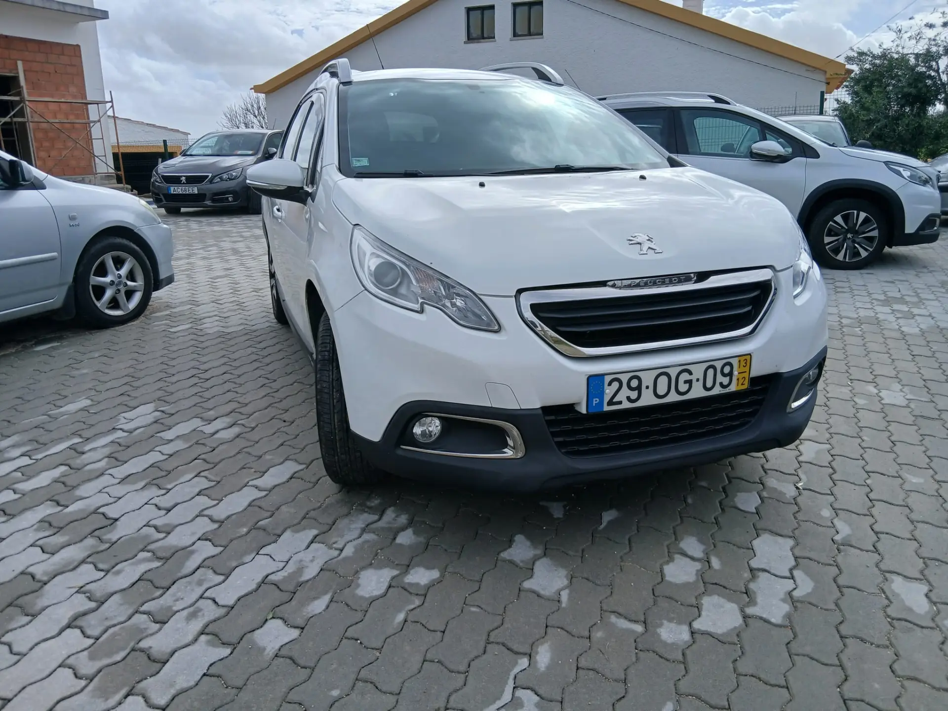 Peugeot 2008 1.2 VTi Allure 3