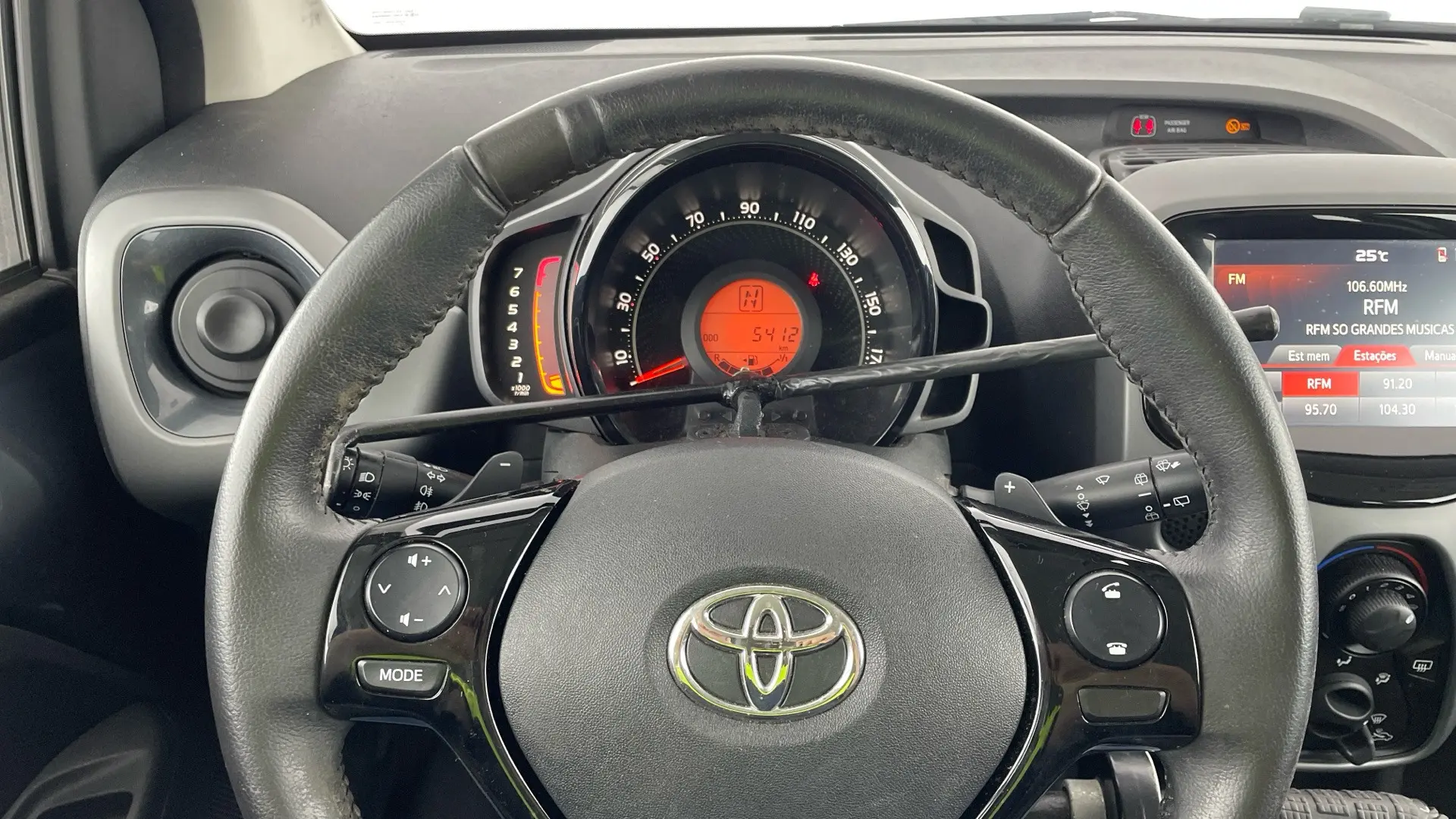 Toyota Aygo X 1.0 X-Play Plus MM 15