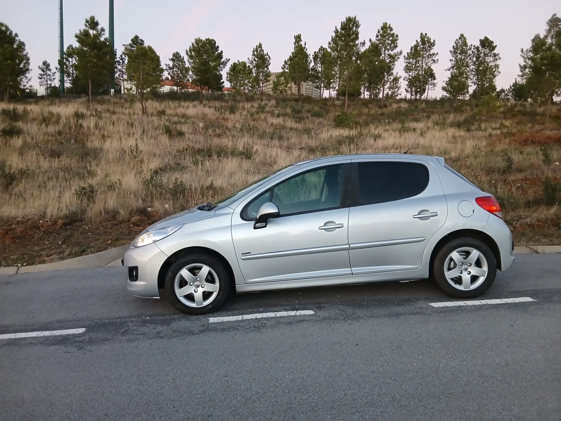 Peugeot 207 1.4 HDi Active 3