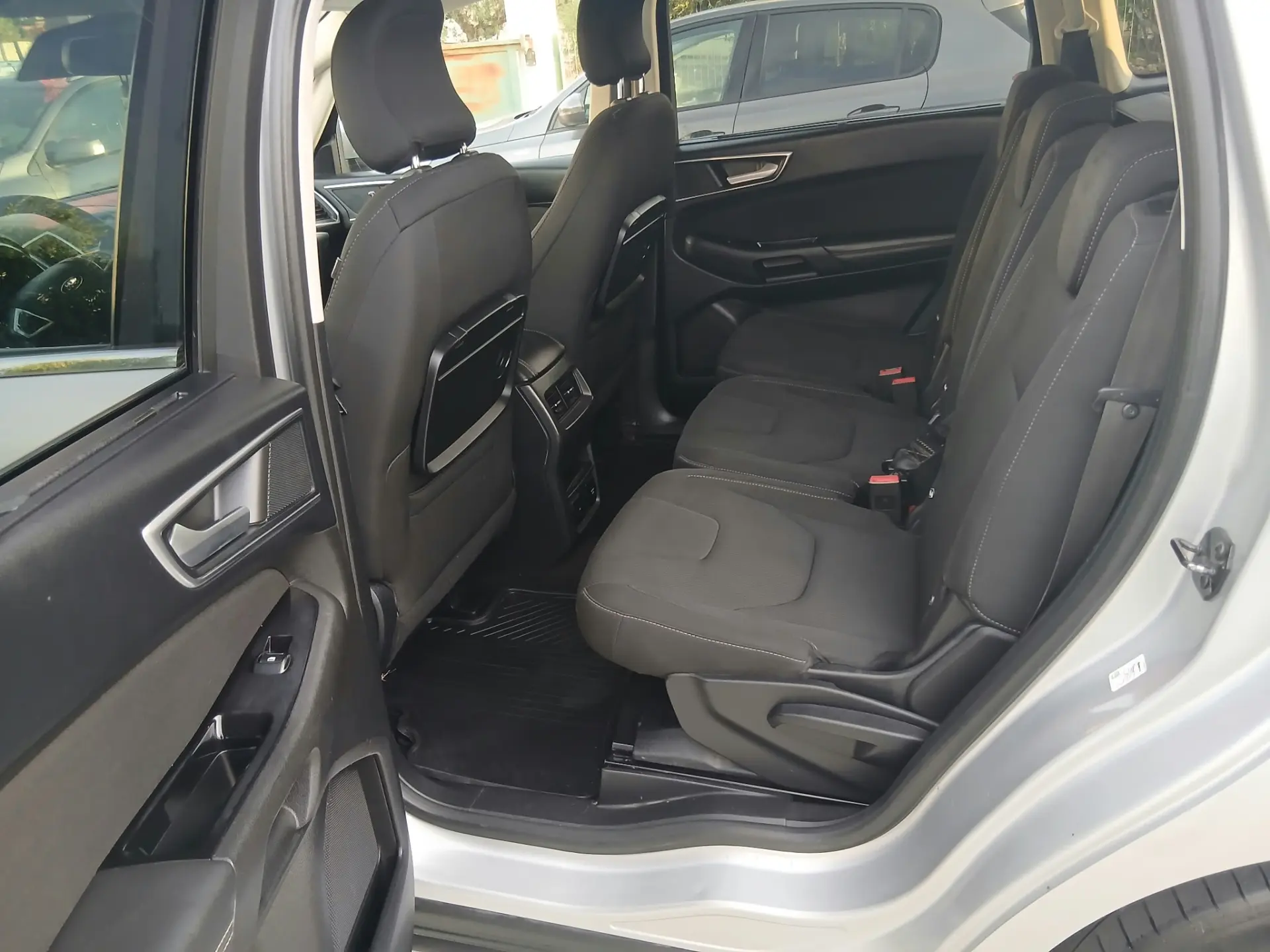 Ford S-Max 2.0 TDCi Trend 9
