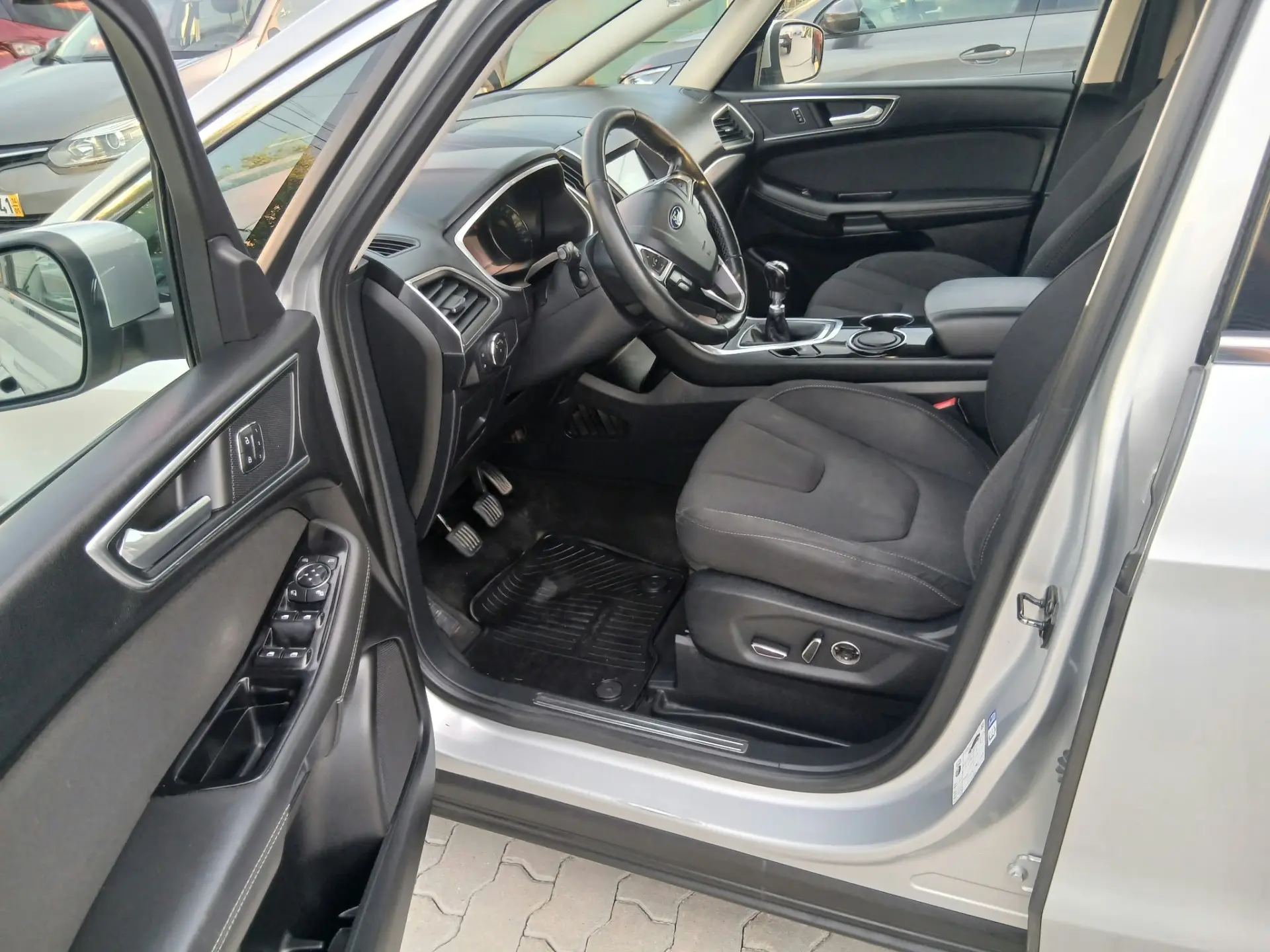 Ford S-Max 2.0 TDCi Trend 6