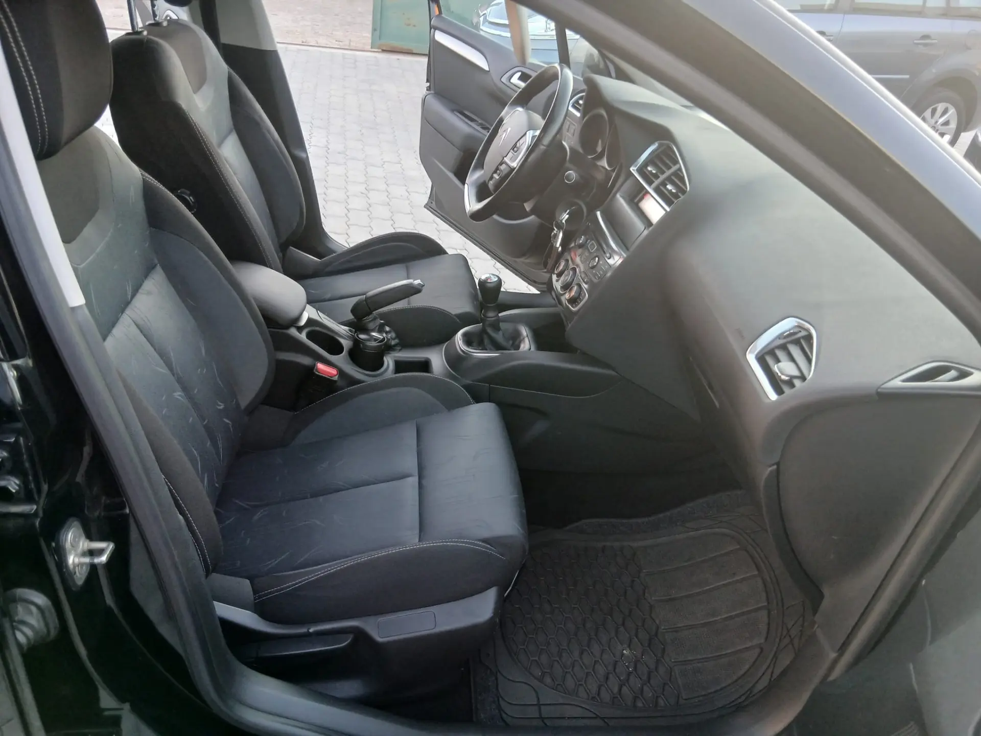 Citroen C4 1.6 HDi Business 10