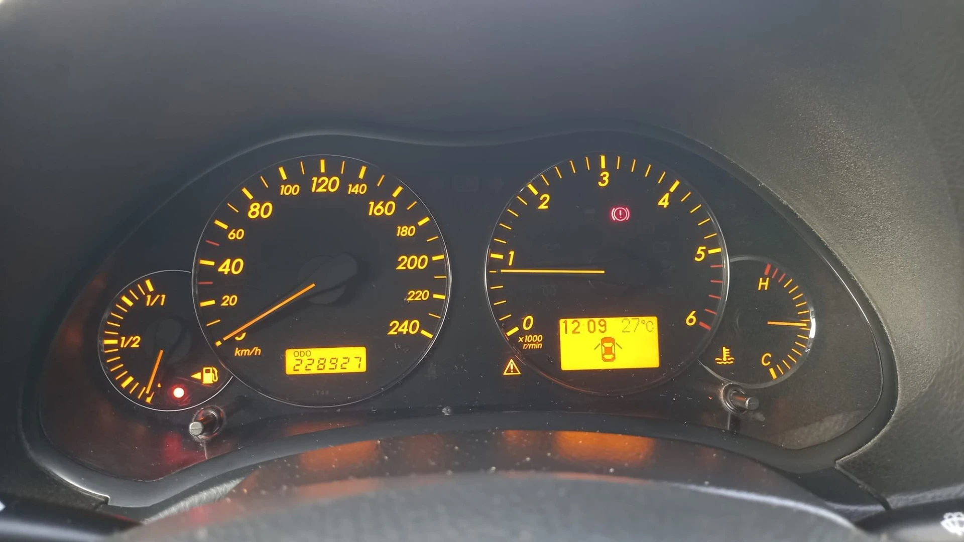Toyota Avensis SW 2.0 D-4D Sol+GPS 7