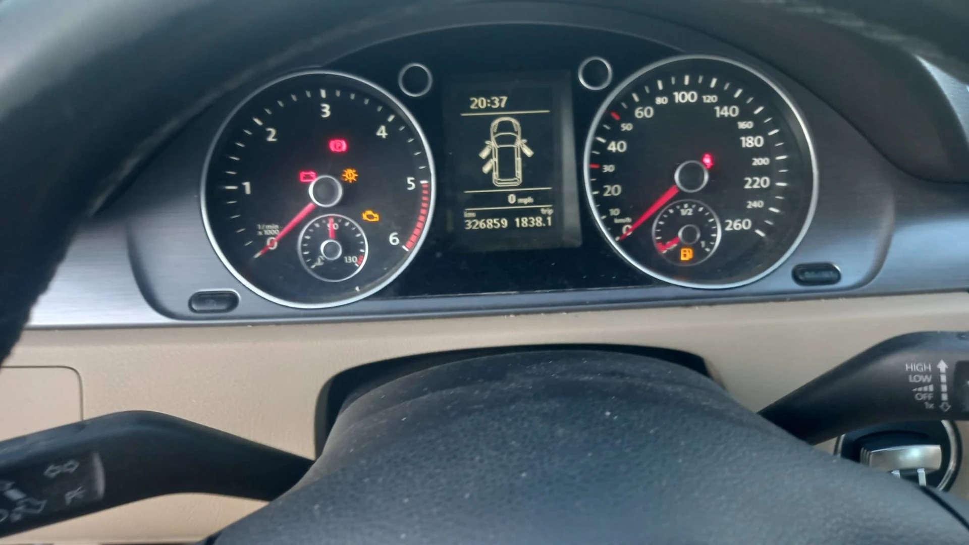 Volkswagen Passat 1.6 TDI BlueMotion 9