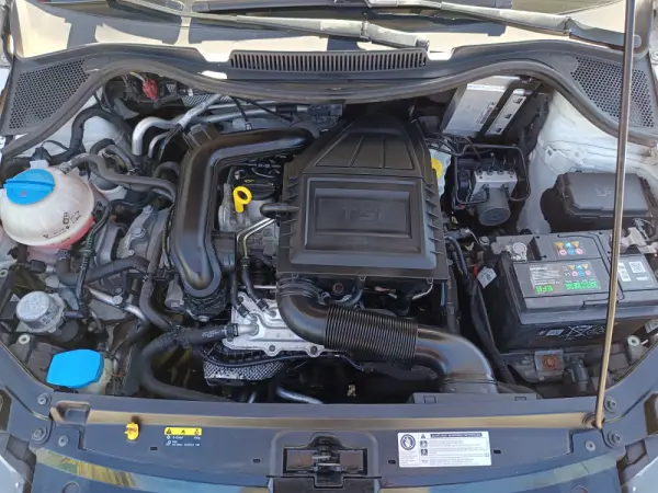 Volkswagen Polo 1.0 TSI BlueMotion Trendline 18