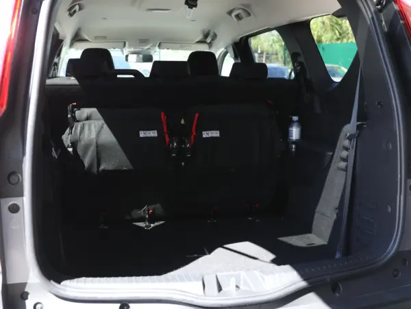 Dacia Jogger 1.0 ECO-G Extreme 7L Bi-Fuel 15