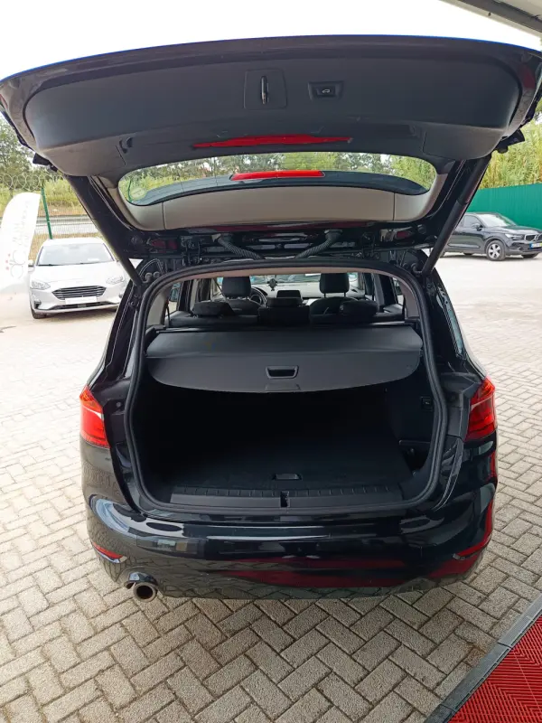 BMW 216 Gran Tourer i 10