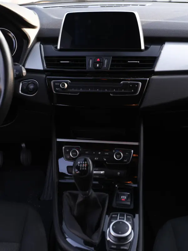 BMW 216 Gran Tourer i 23