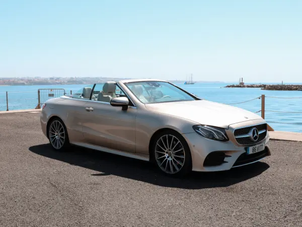 Mercedes-Benz E 220 d AMG Line 2