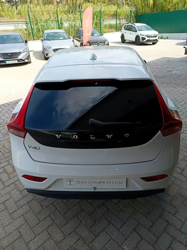 Volvo V40 1.6 D2 Eco Momentum 8