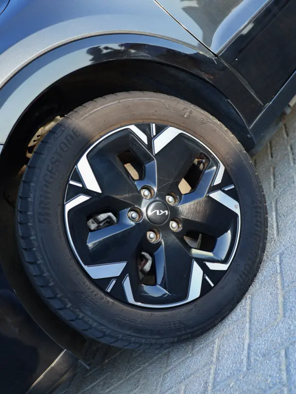 Kia Niro EV 64kWh Drive 9