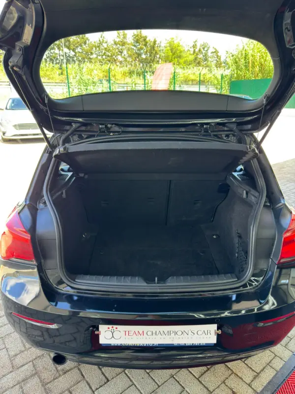BMW 116 d EfficientDynamics 9