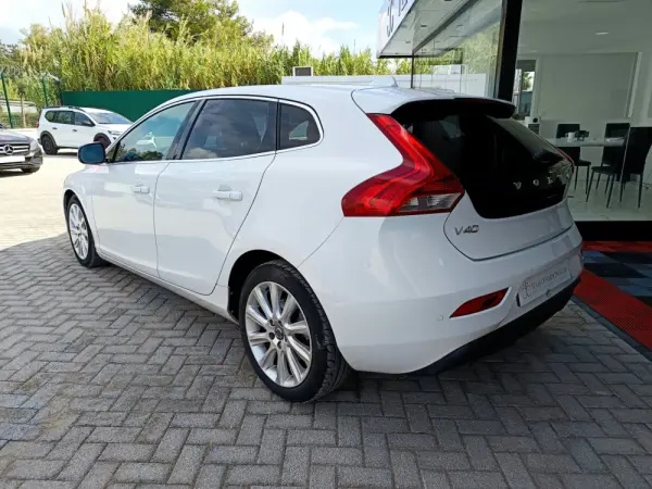 Volvo V40 1.6 D2 Eco Momentum 7