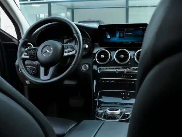 Mercedes-Benz C 180 Station / 9-Tronic 17