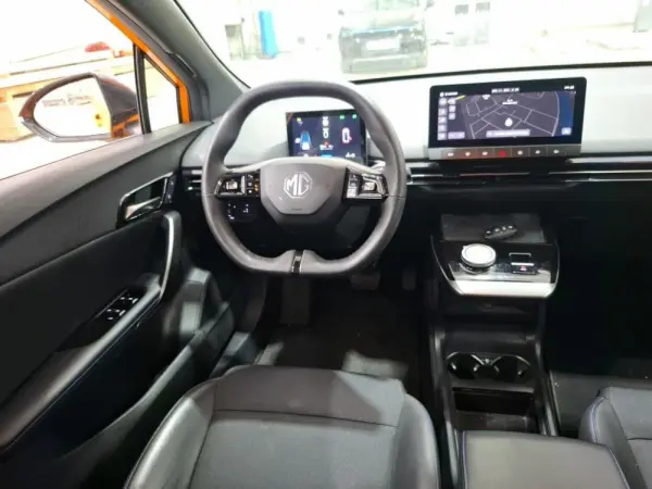MG MG4 64 kWh Luxury 5