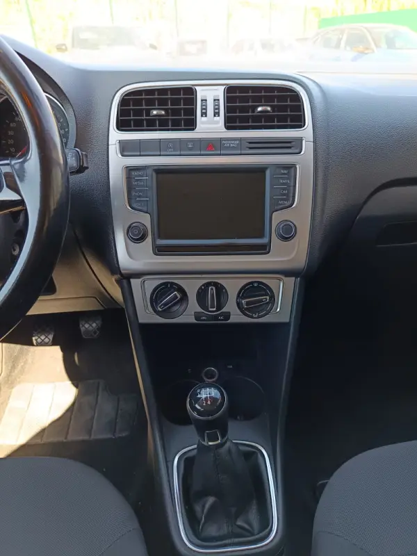 Volkswagen Polo 1.0 TSI BlueMotion Trendline 13