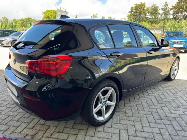 BMW 116 d EfficientDynamics 8