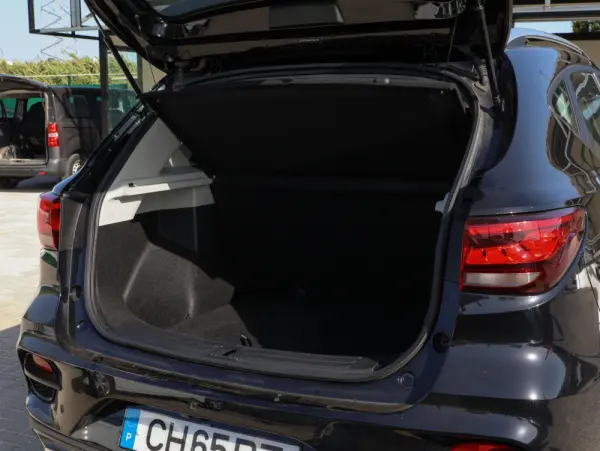 MG ZS Maximal Luxury 4