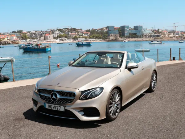 Mercedes-Benz E 220 d AMG Line 4
