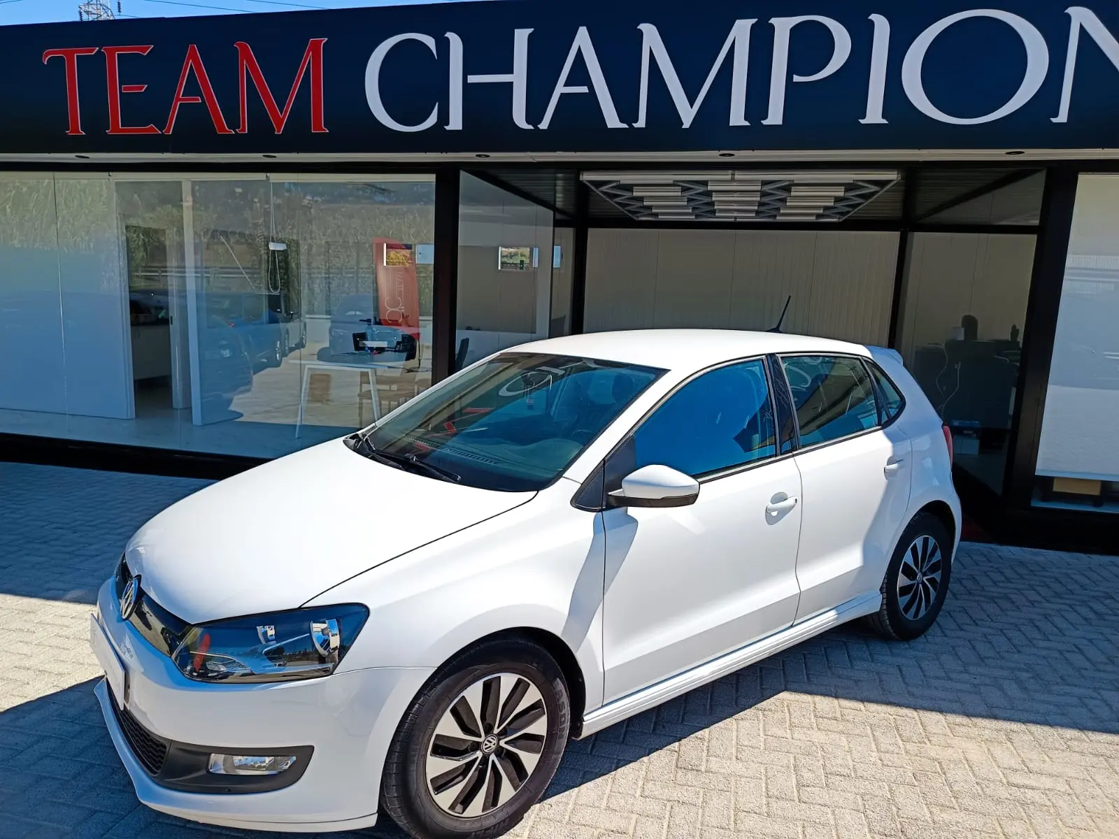 Volkswagen Polo 1.0 TSI BlueMotion Trendline 2