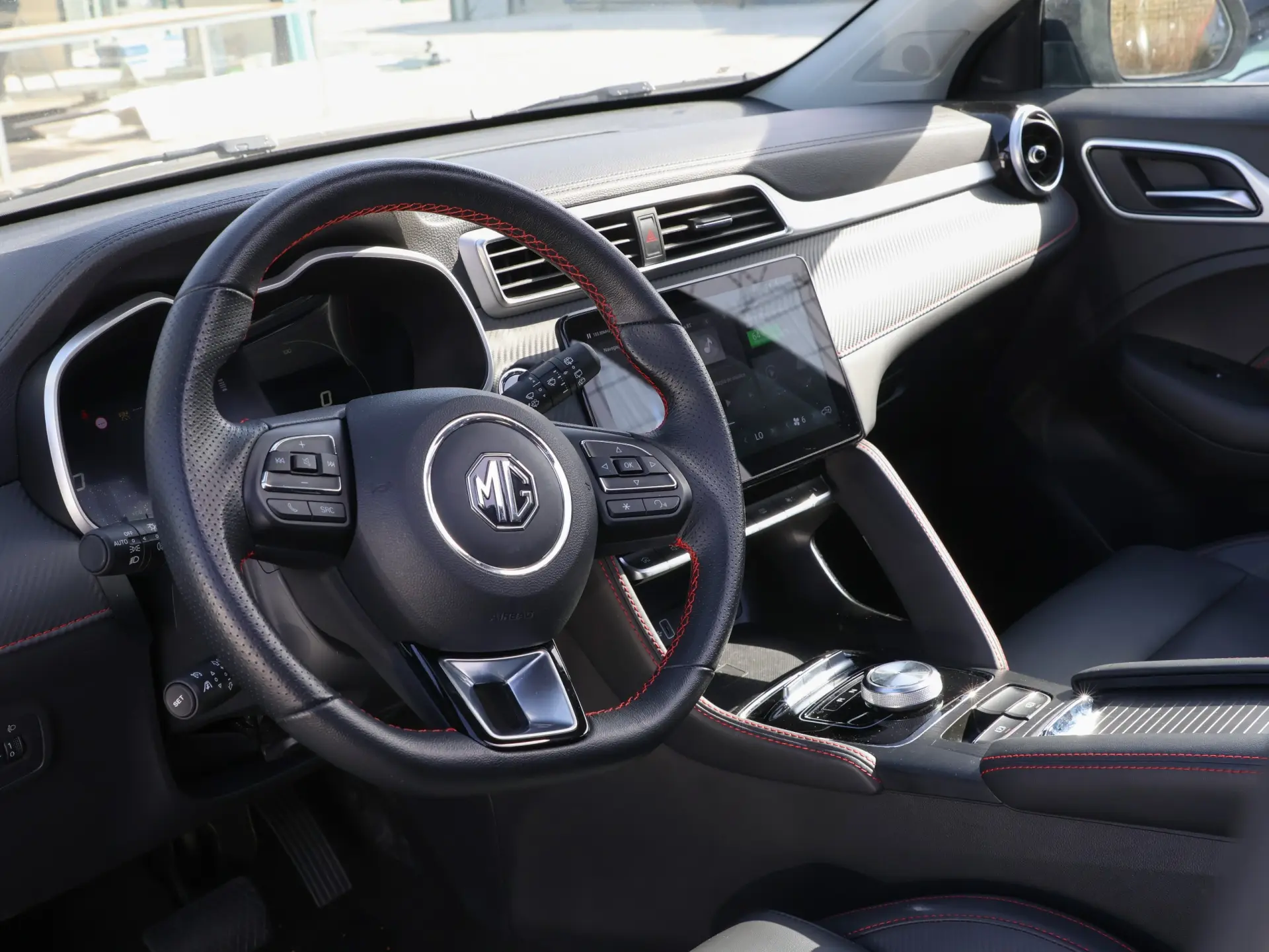 MG ZS Maximal Luxury 7