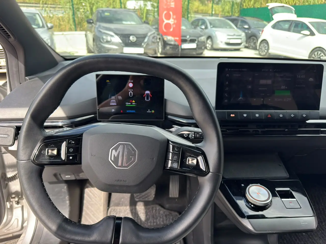 MG MG4 64 kWh Luxury 10