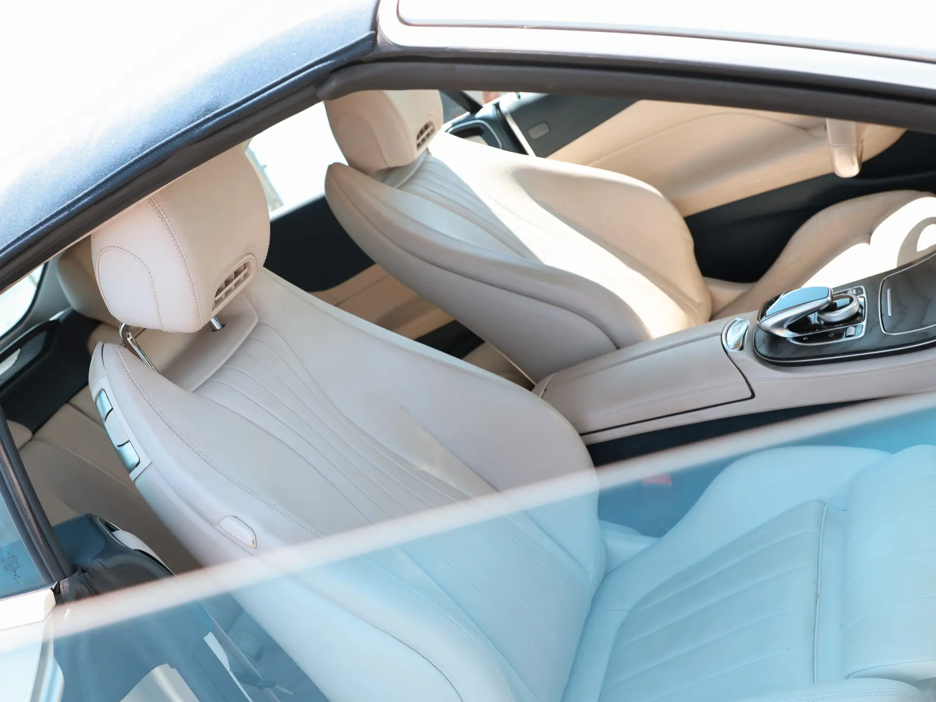 Mercedes-Benz E 220 d AMG Line 13