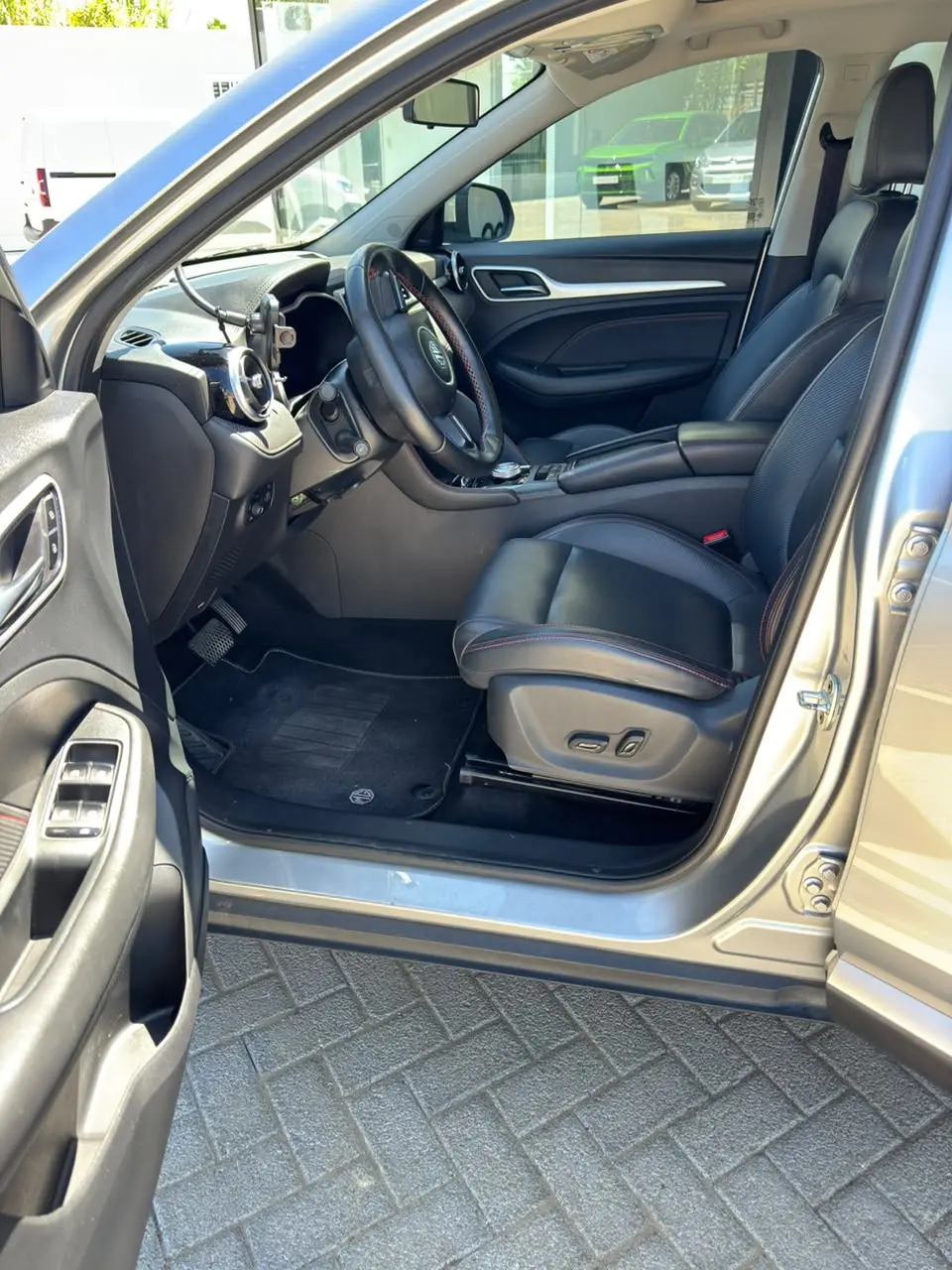 MG ZS Maximal Luxury 15