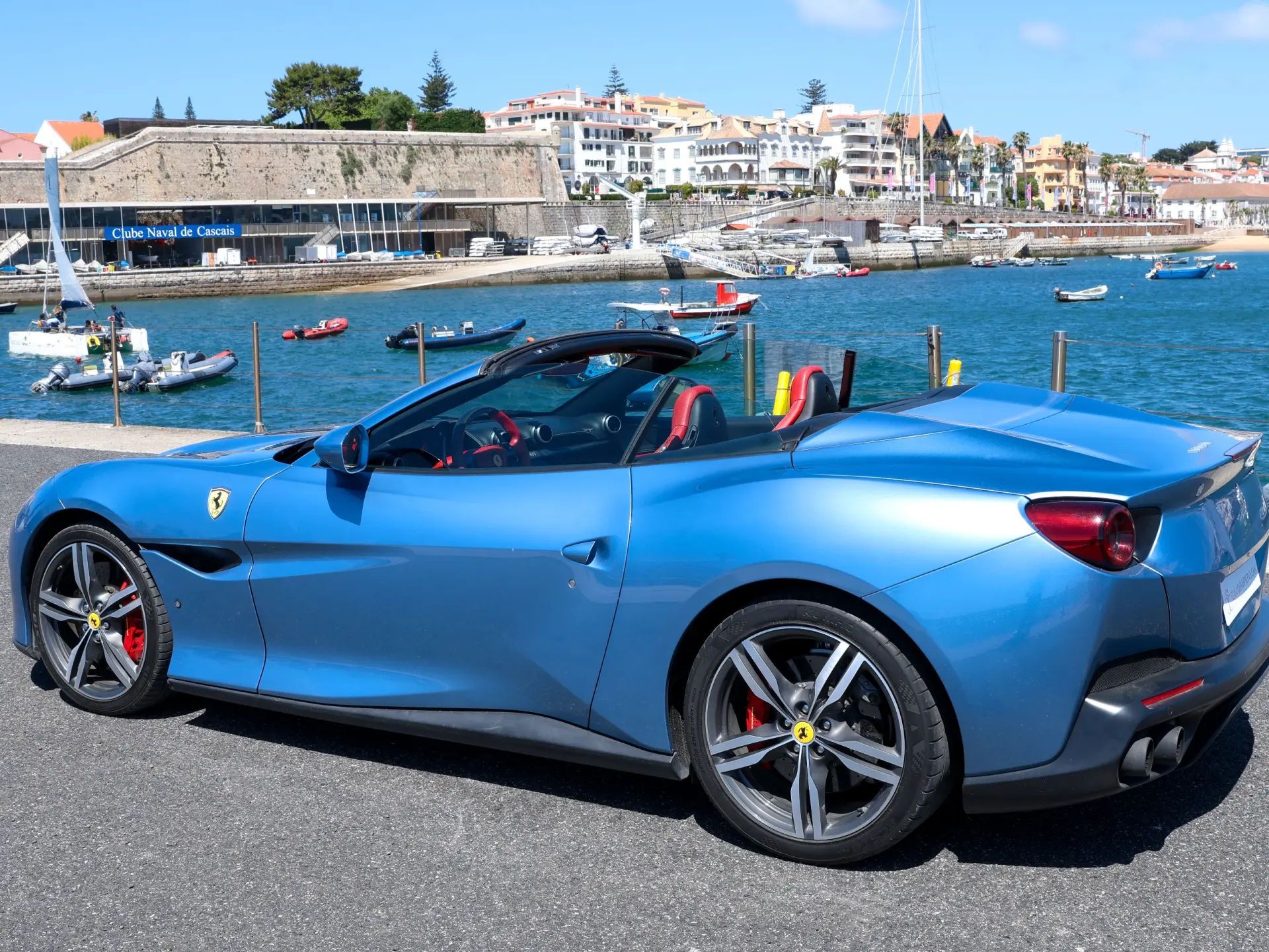 Ferrari Portofino 3.9 Twin-Turbo V8 8