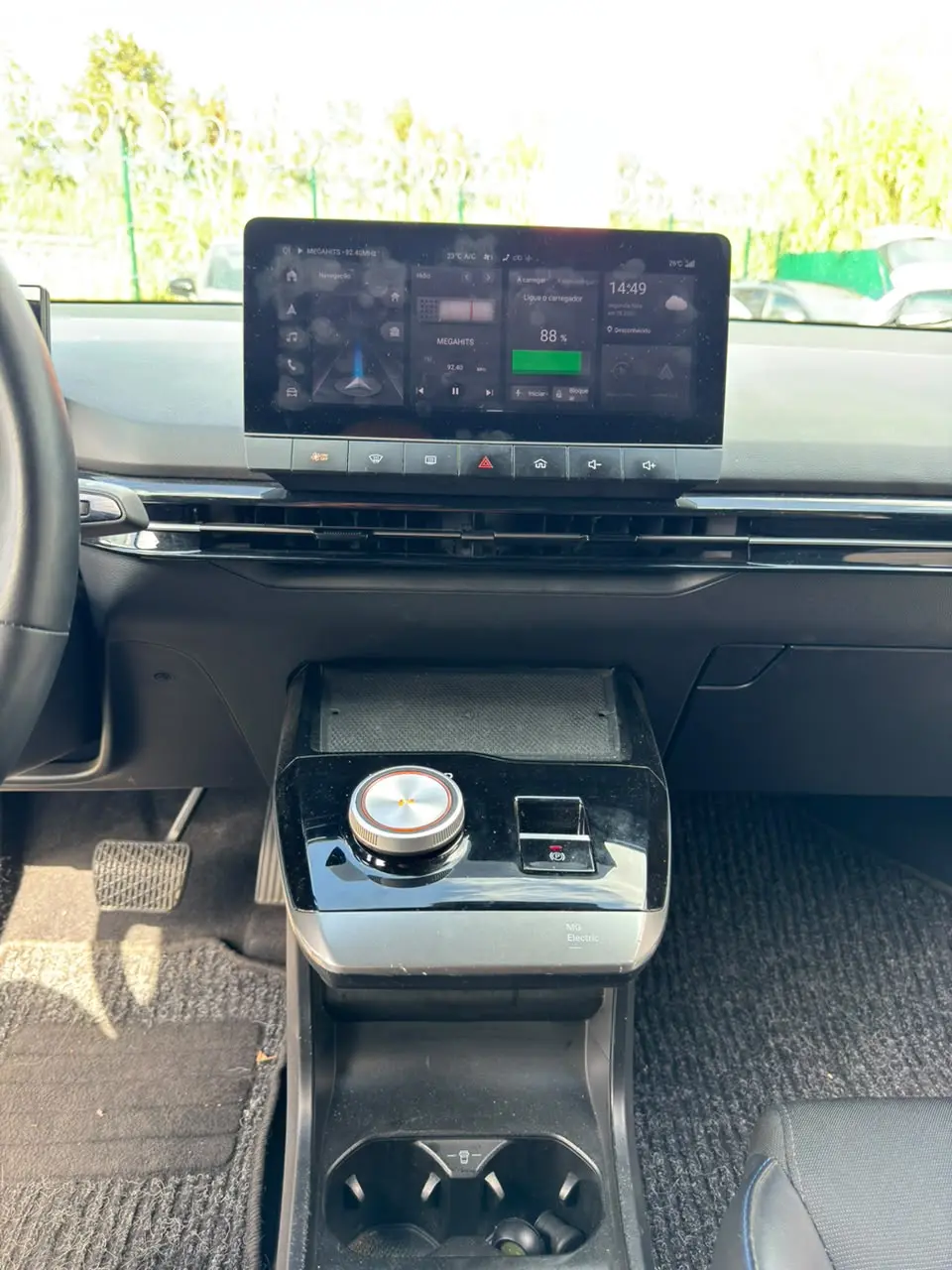 MG MG4 64 kWh Luxury 12
