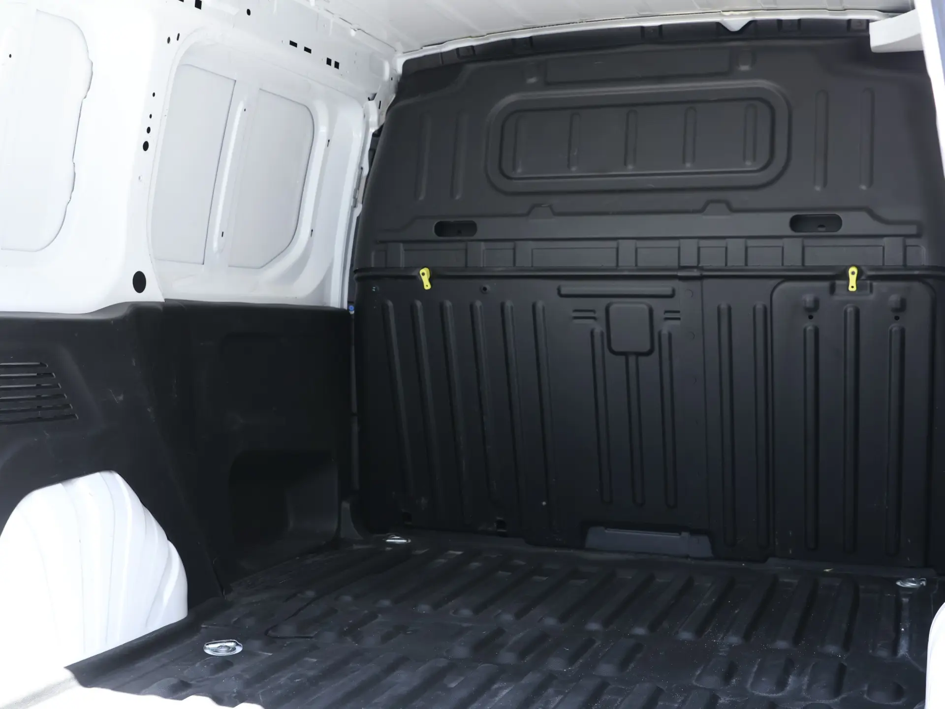 Citroen Berlingo M BlueHDi Feel 27