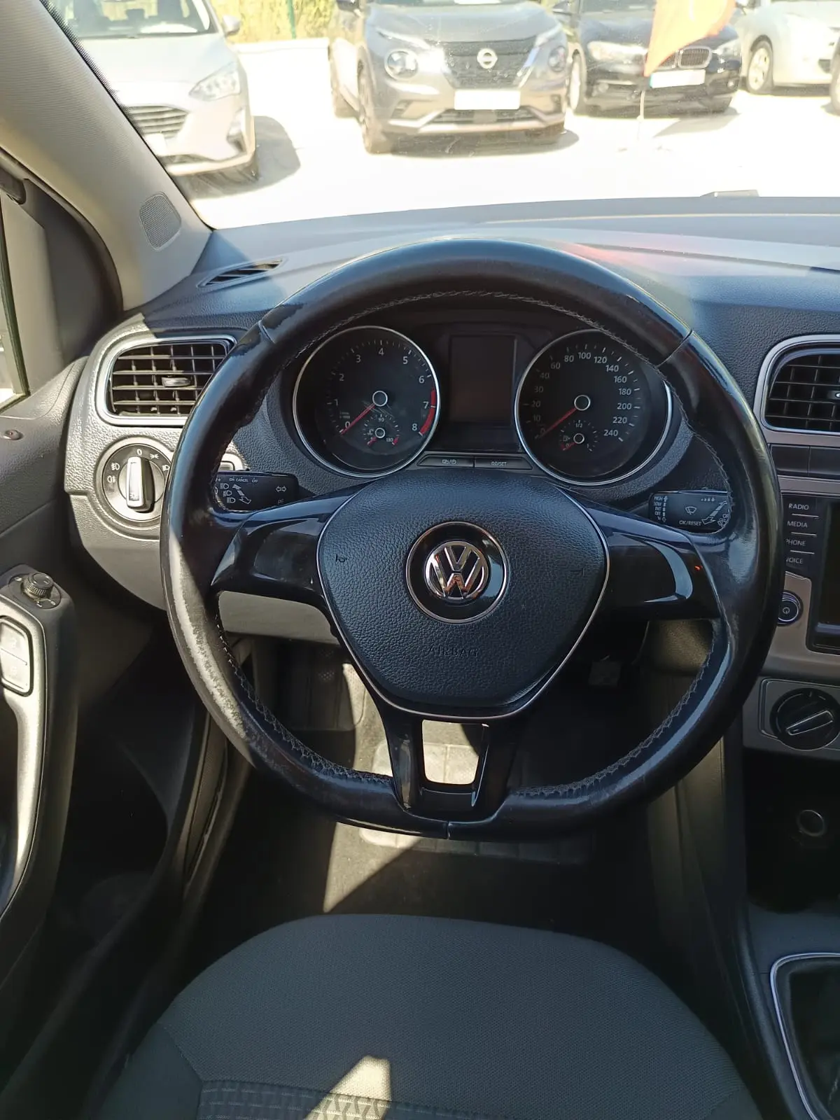 Volkswagen Polo 1.0 TSI BlueMotion Trendline 12
