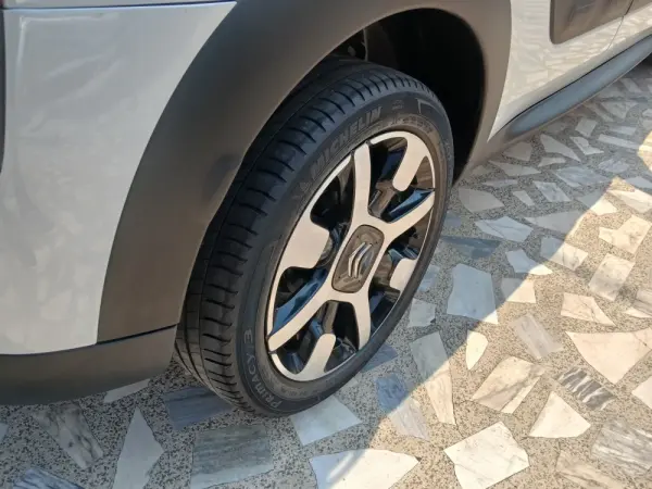 Citroen C4 Cactus Pure Tech e-THP 110 Stop&Start Shine 3