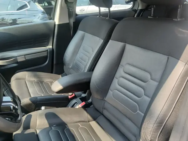Citroen C4 Cactus Pure Tech e-THP 110 Stop&Start Shine 7