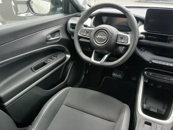 Jeep Avenger 1.2 e-Hybrid Summit DCT 5